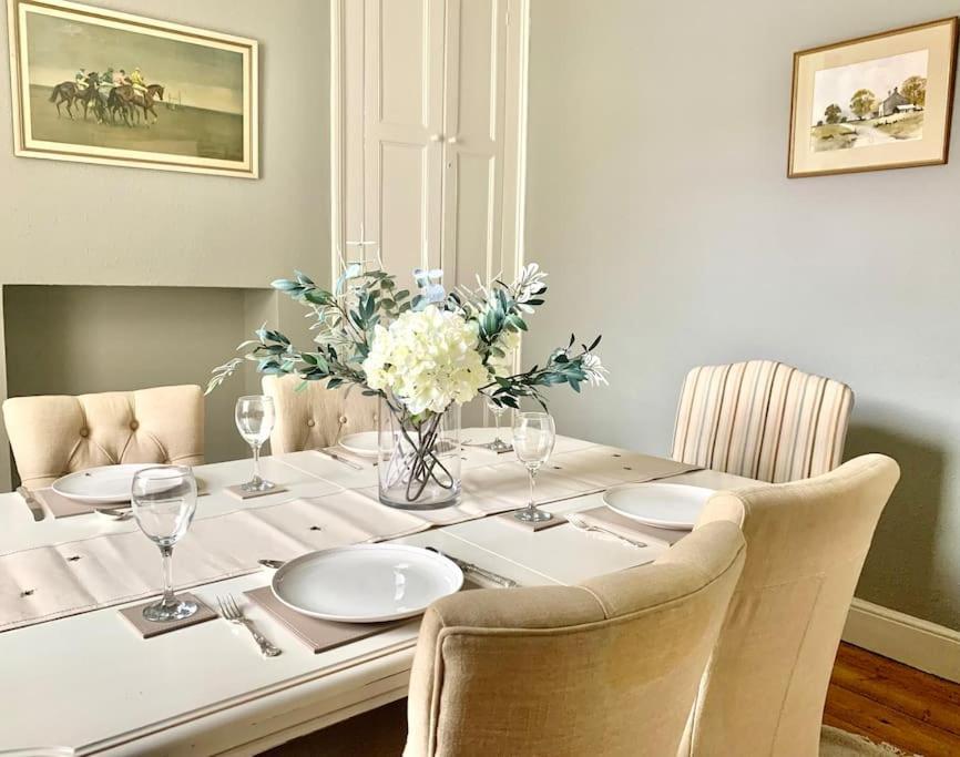Lovely 3 Bed House In The Heart Of Cheltenham Exterior foto