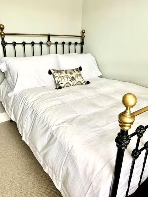 Lovely 3 Bed House In The Heart Of Cheltenham Exterior foto