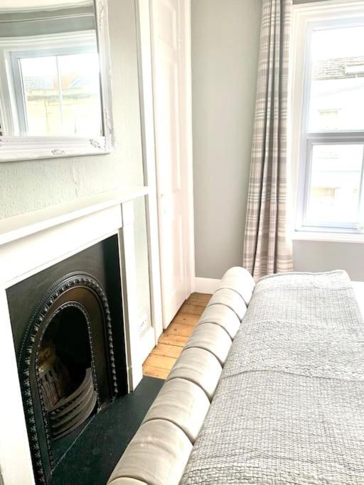 Lovely 3 Bed House In The Heart Of Cheltenham Exterior foto