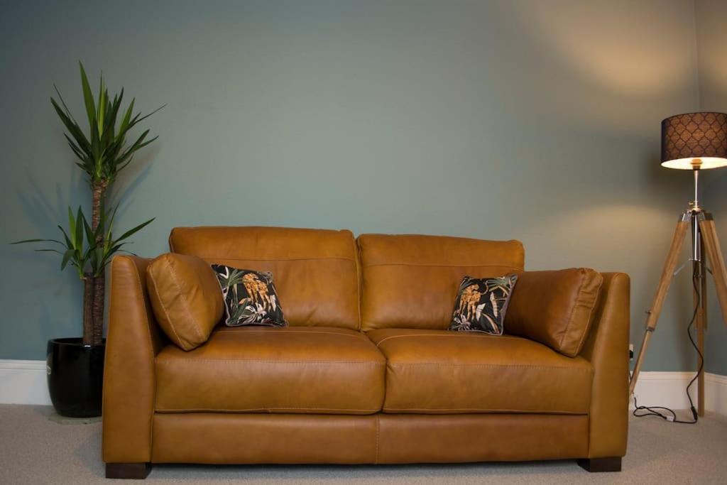Lovely 3 Bed House In The Heart Of Cheltenham Exterior foto